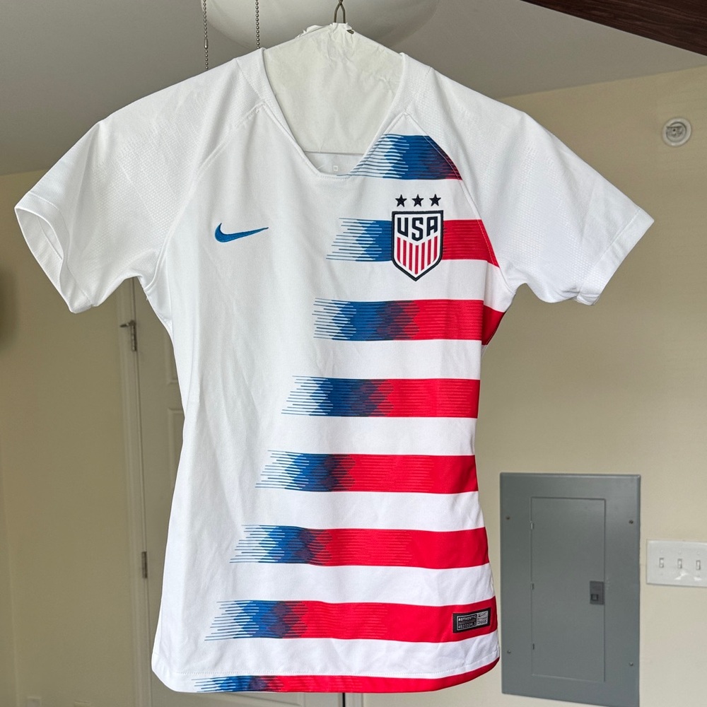 2018 Nike Women’s USA Authentic Soccer Jersey with Red and Blue Stripes